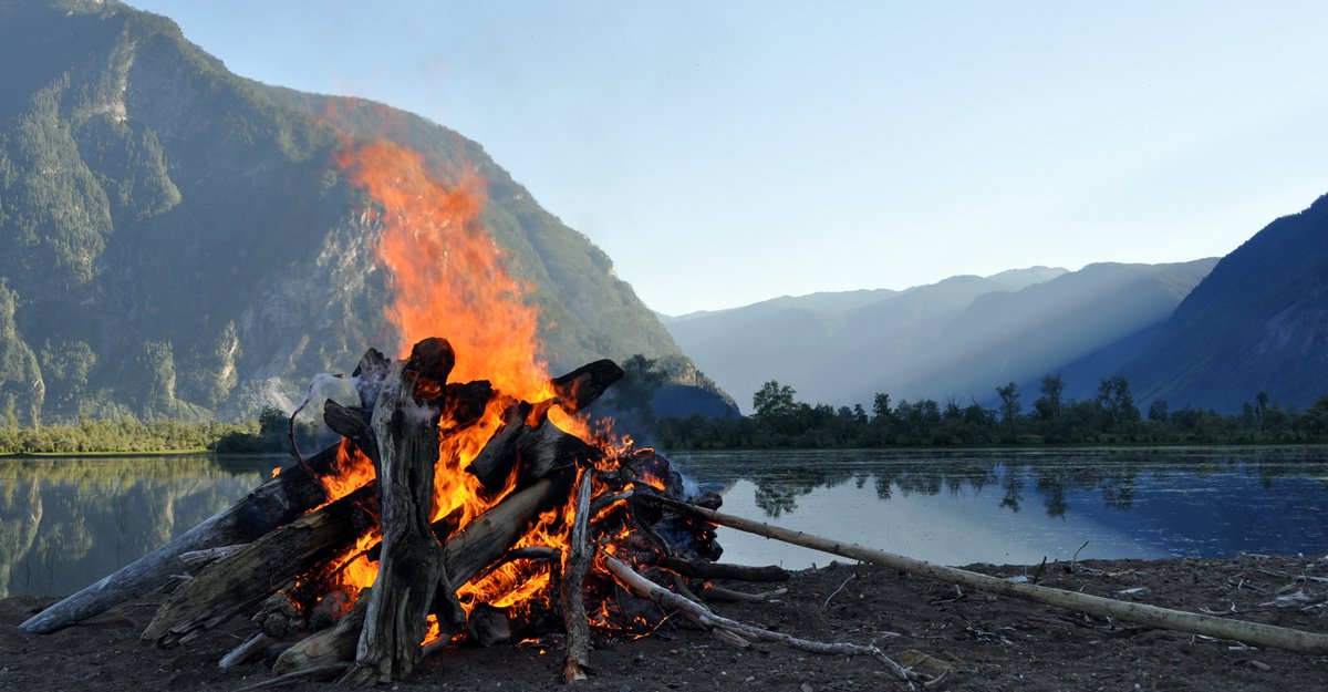 Котелок литой 20л